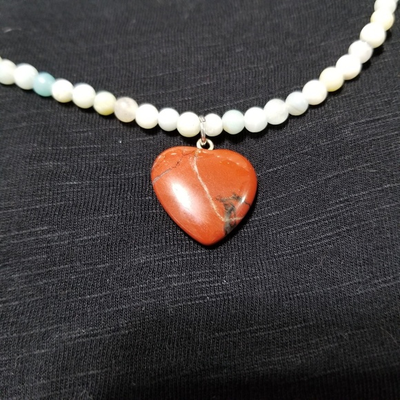 Heart Pendant Handmade Stone Necklace NWT - Picture 4 of 8
